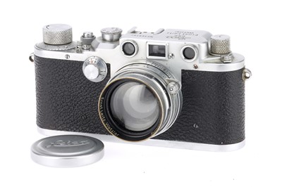 Lot 22 - A Leica IIIc 35mm Rangefinder Camera