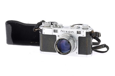 Lot 124 - A Nikon S 35mm Rangefinder Camera