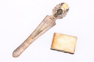 Lot 1273 - A Silver Snuff Box