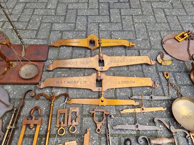 Lot 1150 - A Large Collection of Spare Beam Scale Parts