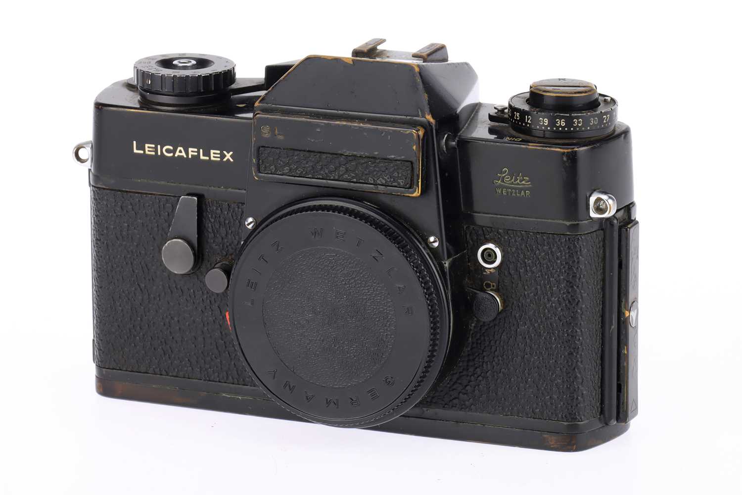 Lot 59 - A Leicaflex SL 35mm SLR Camera,