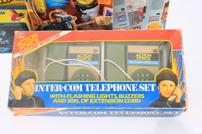 Lot 1295 - A Selection of Walkie Talkie Toys