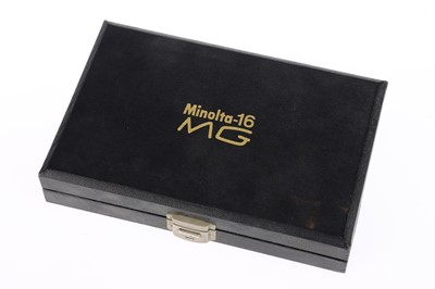 Lot 458 - A Minolta 16 MG Sub-Miniature Camera Outfit