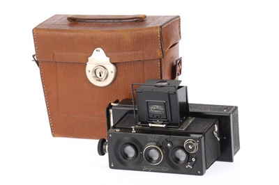 Lot 472 - A Voigtlander Stereflektoskop 4.5x10.7 Stereo Film Camera