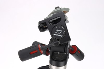 Lot 916 - A Manfrotto 075B Camera Tripod
