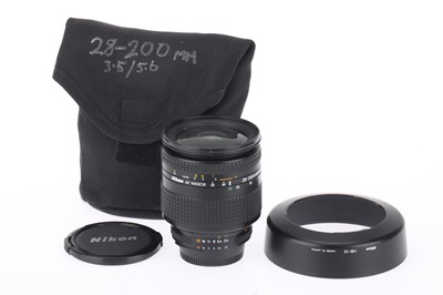 Lot 622 - A Nikon AF Nikkor f/3.5-5.6 28-200 Zoom Lens