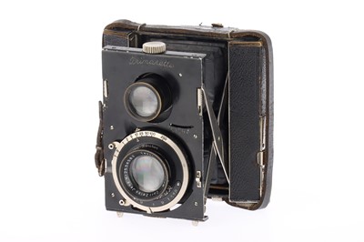 Lot 519 - A Bentzin Primarette Twin Lens Viewfinder Camera