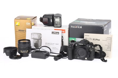 Lot 186 - A Fujifilm S5 Pro Camera Outfit