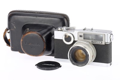 Lot 185 - A Fujica V2 35mm Rangefinder Camera