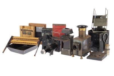 Lot 667 - A Collection of Tinplate Darkroom Accessories