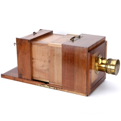 Lot 184 - A Large Unmarked French Sliding Box Wetplate Camera