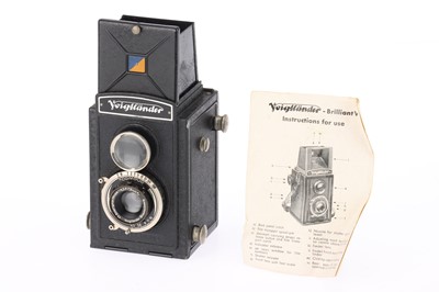 Lot 167 - A Voigtlander Brilliant TLR Film Camera