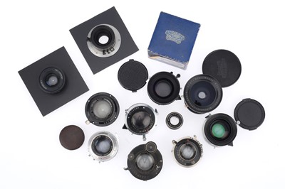 Lot 399 - A Selection of Shutters and Lenses