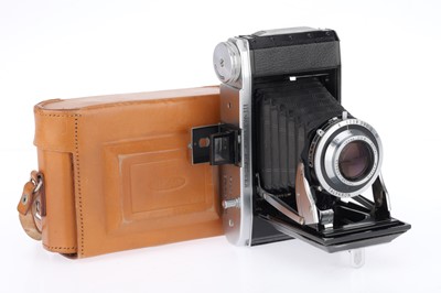 Lot 170 - A Kershaw Curlew III Medium Format Folding Camera