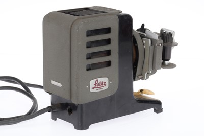 Lot 642 - A Leitz Slide Projector