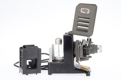 Lot 642 - A Leitz Slide Projector