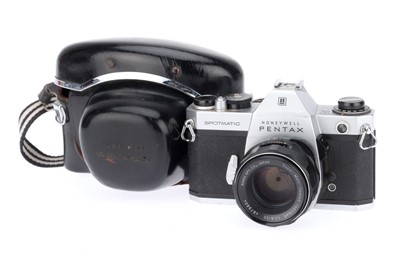 Lot 144 - A Honeywell Pentax Spotmatic SPIIa 35mm SLR Camera