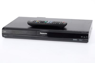 Lot 915 - A Panasonic DMR-EX83 DVD Recorder