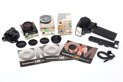 Lot 645 - A Selection of Camera Accessories