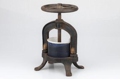 Lot 139 - A Chemists Apothecary Tincture Press