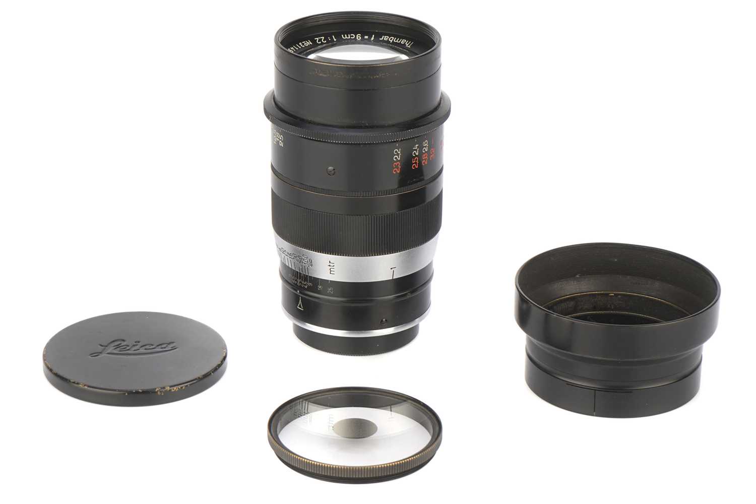 Lot 35 - A Leitz Thambar f/2.2 90mm Lens