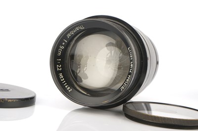 Lot 35 - A Leitz Thambar f/2.2 90mm Lens