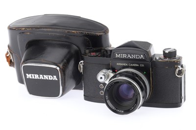 Lot 127 - A Miranda DR 35mm SLR Camera