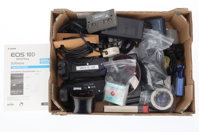 Lot 662 - A Selection of Accessories for Canon Digital Cameras