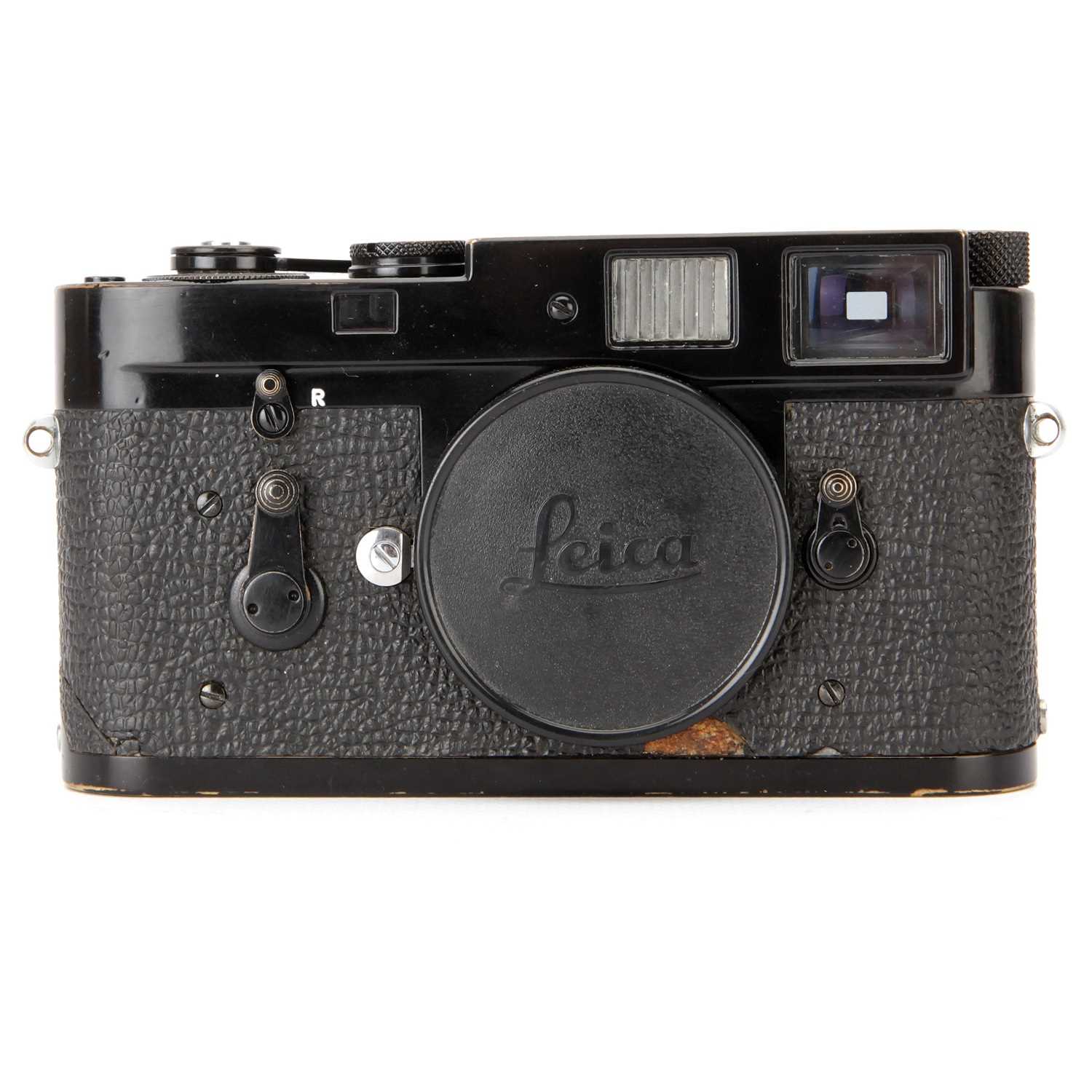 Lot 19 - A Leica M2 Rangefinder Body