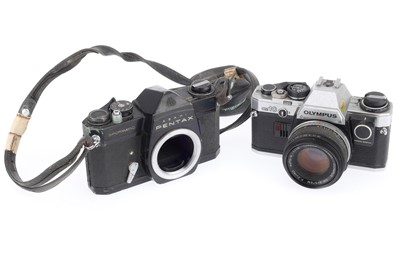 Lot 201 - A Pair of 35mm Film Cameras