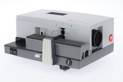 Lot 72 - A Selection of Slide and Cine Projectors