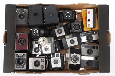 Lot 206 - A Selection of Box Cameras