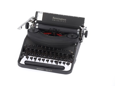 Lot 846 - Remmington Noiseless Model 7 Vintage Typewriter