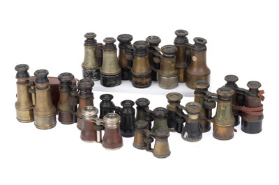 Lot 700 - A Selection of Opera Glasses