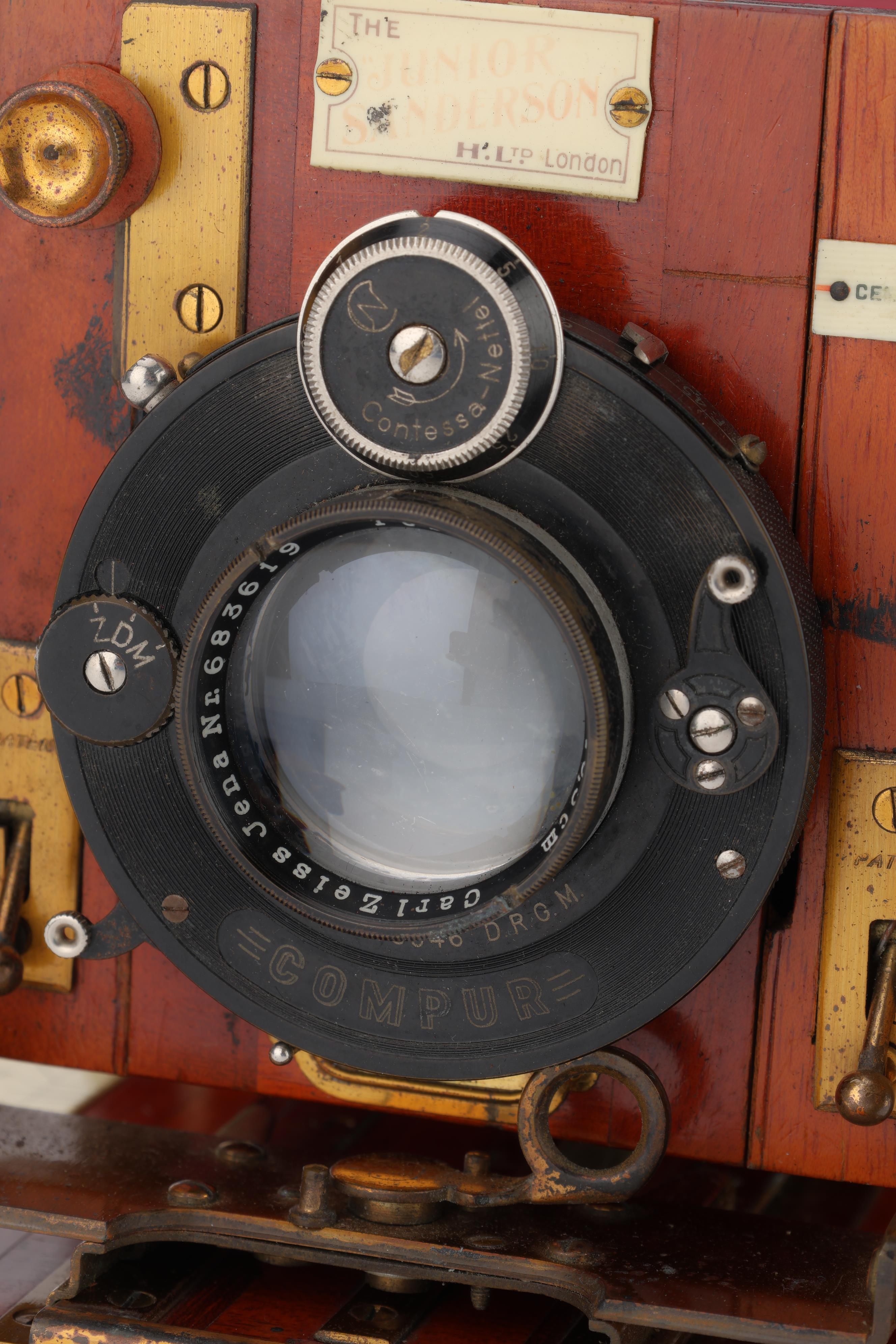 Lot 190 - A Junior Sanderson Hand and Stand Camera,