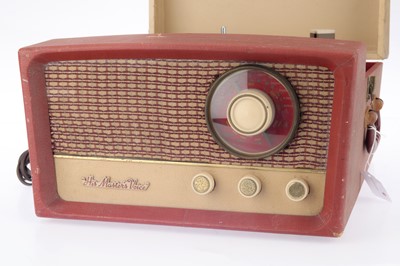 Lot 829 - A HMV Model 2011 Radiogram