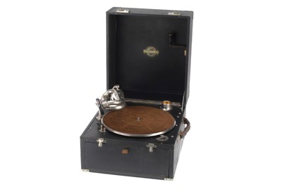 Lot 831 - A Gilbert Gramophone