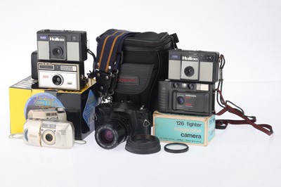 Lot 68 - A Mixed Selection of Cameras