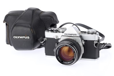 Lot 122 - An Olympus OM-1 35mm SLR Camera