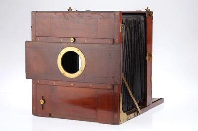 Lot 172 - A 15x12 inch  Mahogany and Brass Tailboard Camera Body