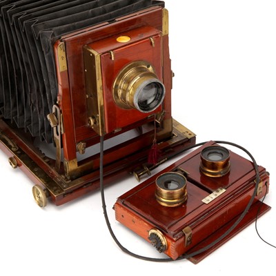 Lot 193 - A Thornton-Pickard 'Ruby' Stereo Half Plate Field Camera