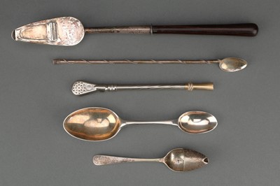 Lot 162 - Feeding/Drinking Instruments