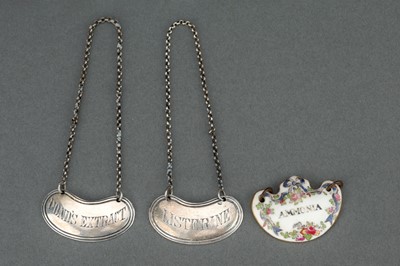 Lot 163 - A George III Double-Ended Spouted Measure