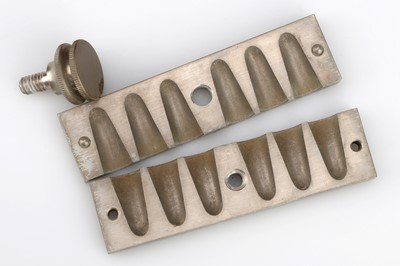 Lot 138 - A group of Pharmaceutical Ware and Other Items