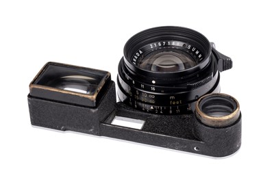 Lot 55 - A Leitz Summilux f/1.4 35mm Lens