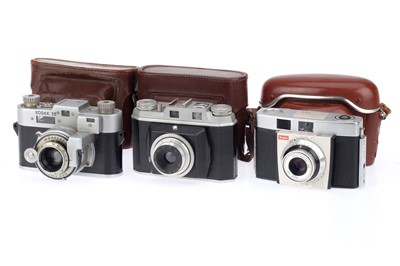 Lot 192 - A Group of Film Cameras