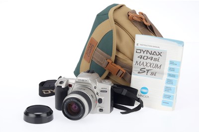 Lot 60 - A Minolta Dynax 404si 35mm SLR Camera