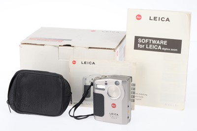 Lot 75 - A Leica Digilux Zoom Compact Camera