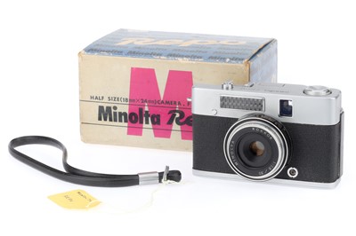 Lot 95 - A Minolta Repo Hslf Frame Camera