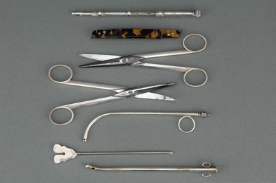 Lot 87 - A Pocket Surgical Instrument Set